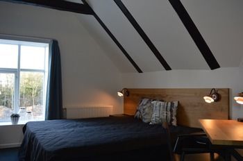 Bed & Breakfast Femh�j