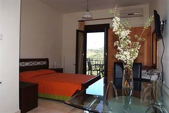 Apartamento Elaionas Studios