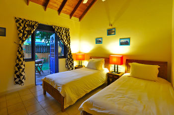 Hostal La Terrasse Inn