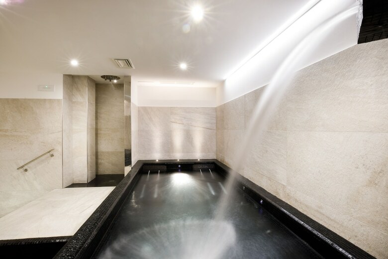 Hostal Villa Fiorella Art Hotel