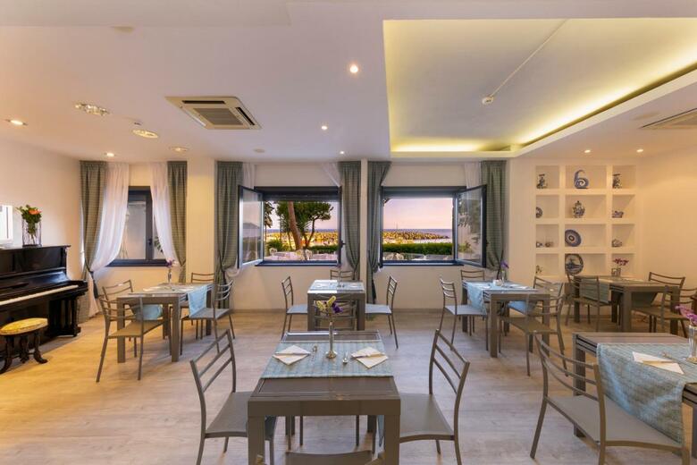 Apartamento Sea Breeze Residence