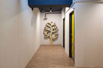 Ease Single Inn Hostel