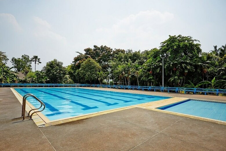 Albergue We Train Hotel Donmuang