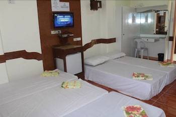 Hotel Golden Stallion Suites