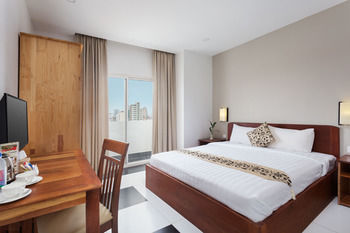 New Midtown Hotel