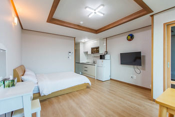 Hotel Dk House