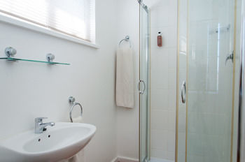 Hotel Millard Crescent Guest House