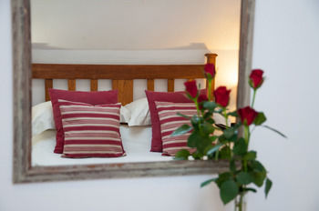 Hotel Millard Crescent Guest House