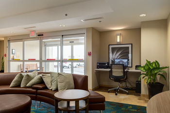 Hotel Candlewood Suites Calgary Airport North