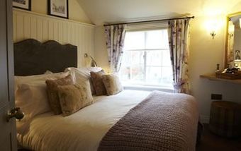 Hostal The Plough