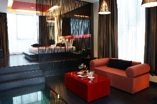 Hotel Z Through By The Zign