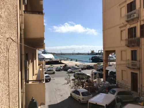 Almaran B&b***