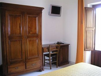Residencia Pousada Noir