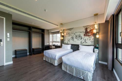 Hostal J Palace Residence