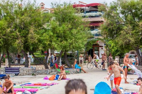 Apartments Kres�imir