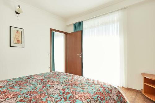 Vu-dent Apartments