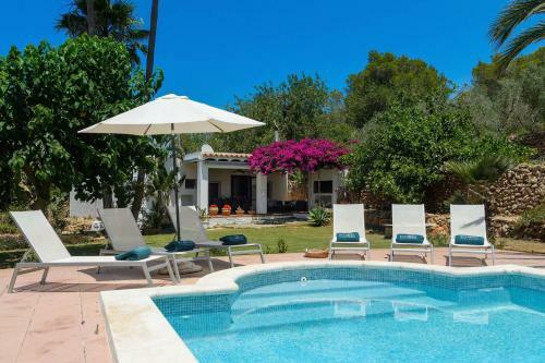 Villa Casa Benirr�s