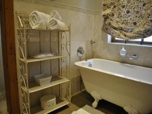 Bed & Breakfast Doveton House