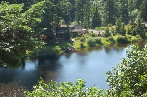 Mount Hood Village Deluxe Cabin 6