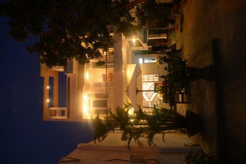 Natural Flower Homestay