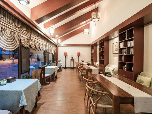 Villa Dali Loving Romance Hotel