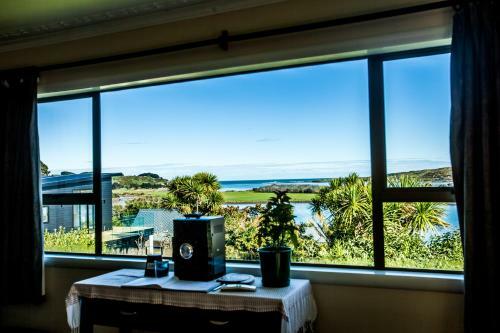 Ocean View Raglan B&B