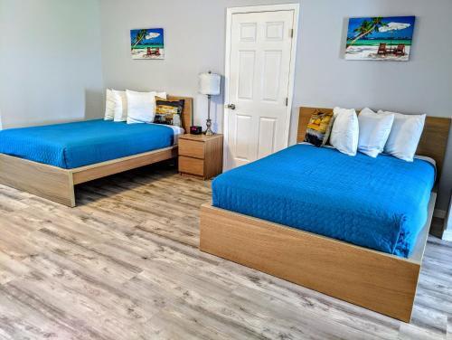 Johns Pass Beach Motel