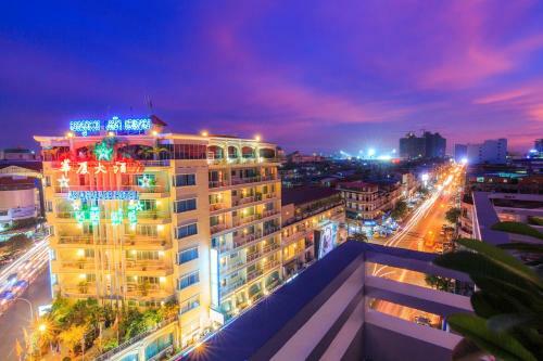 Paradise Hotel
