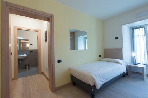Hostal Marzia Rooms