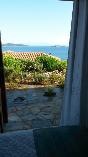 Hostal Villa Athena