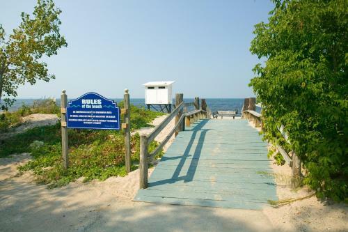 Brennan Beach Park Model 14