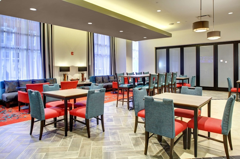 Hotel Hampton Inn And Suites Roanoke-downtown, Va