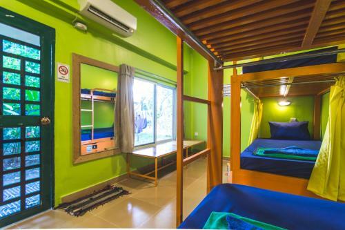 Hostal Monkey Republic Kampot