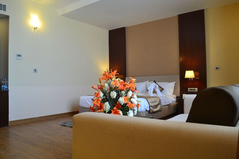 Hotel The Legend