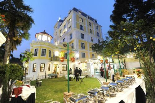 The Maya Manor Boutique Hotel