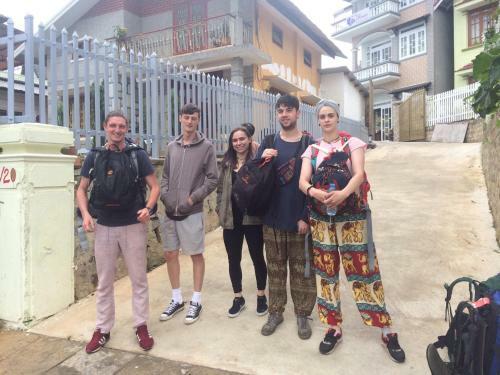 Hostal Pensee Guesthouse