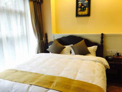 Leshan Haiyun International Youth Hostel