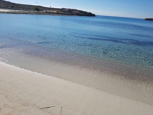 Apartamento Christopher's Sandy Beach Suites