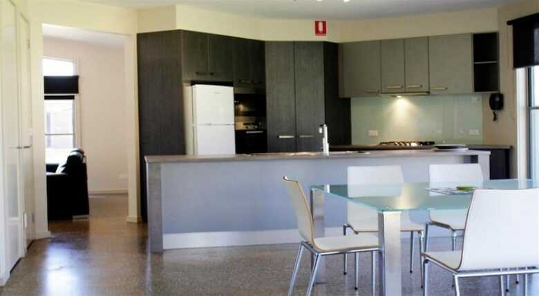 Hotel Tindarra Resort
