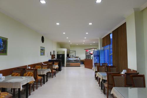Hotel 725