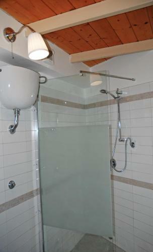 Brezzolina Apartment With Parking
