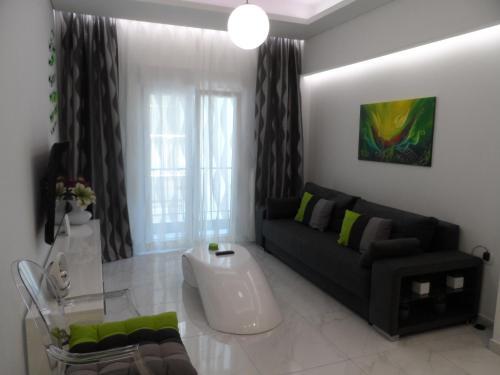 Laura White Tower Apartment