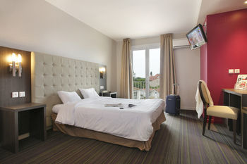 Interhotel Le Grillon D Or