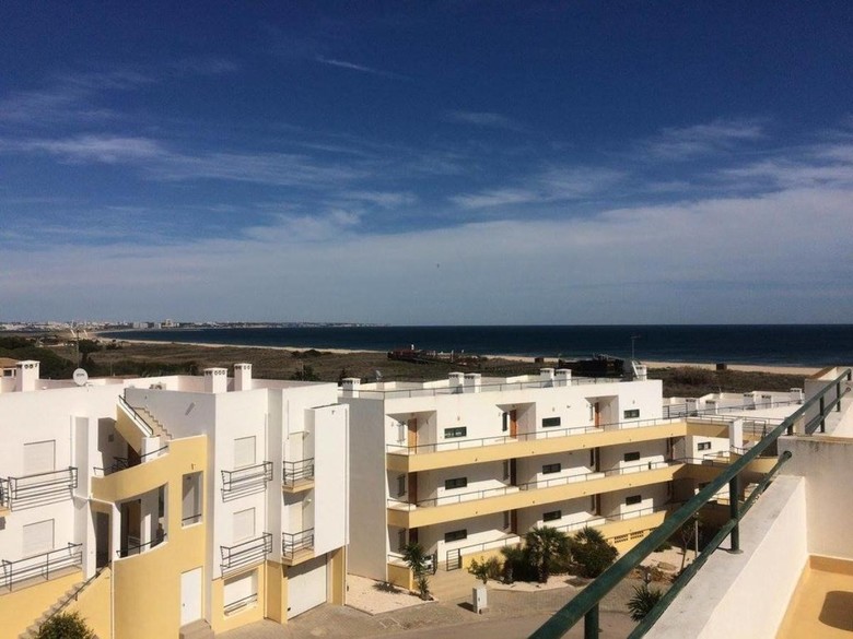 Varandas Da Meia Praia Apartments