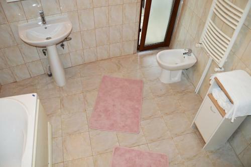 Hostal Rio Divino