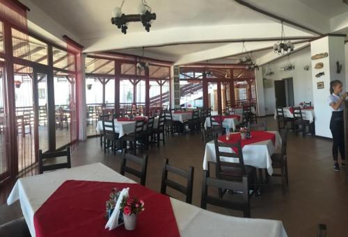 Hostal Rio Divino