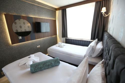 Hotel Castillo Luxury Rooms & Suites