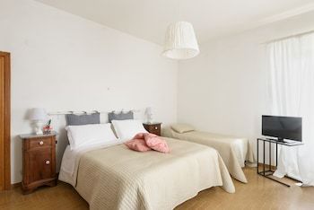 Hostal Un Petit Paradis