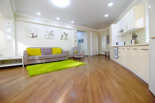 Alpha Apartments Voykova