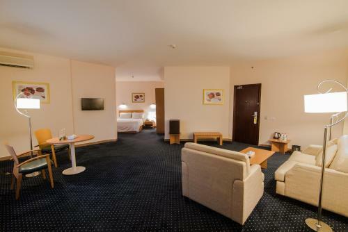 Hotel Tolip Sports City Borg El Arab